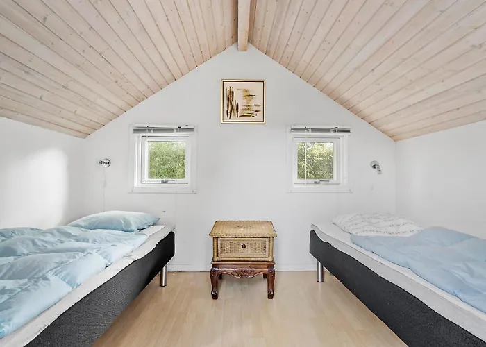 2 Bedroom Lovely In *